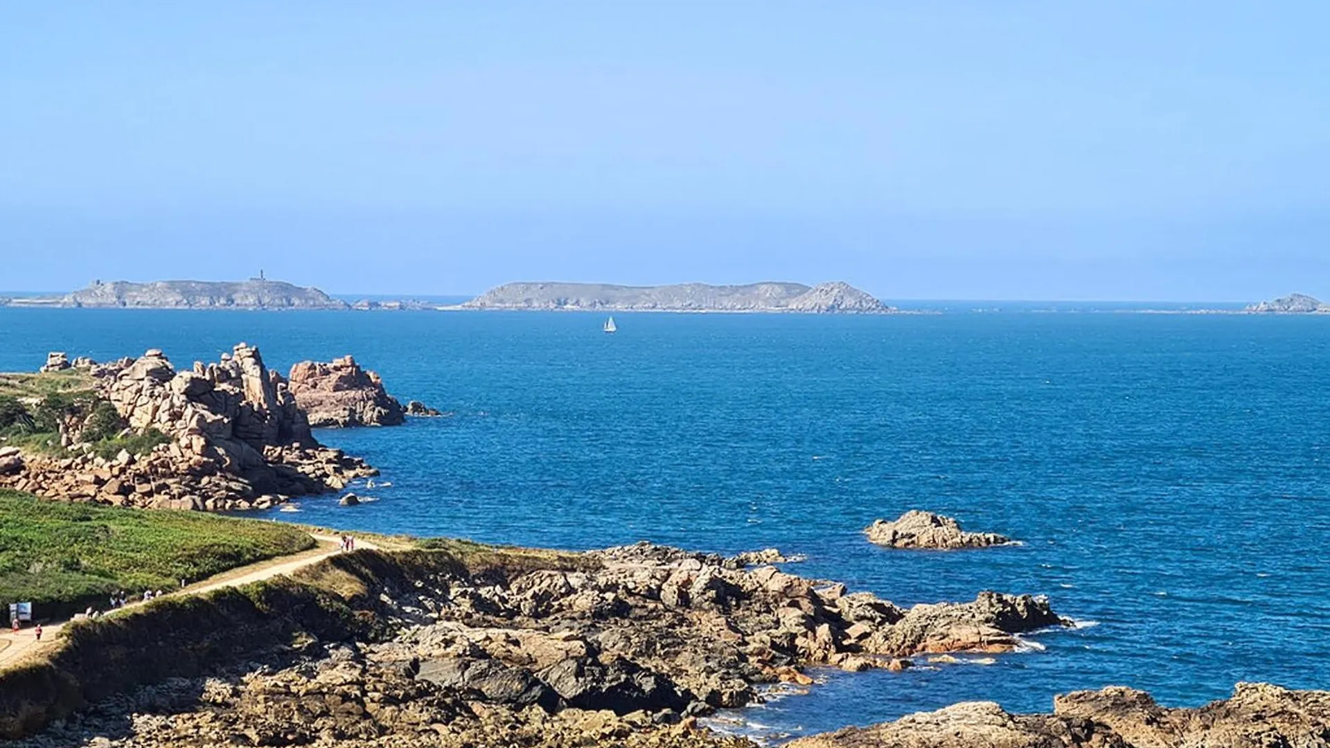Nice Apartment In Perros-Guirec Franciaország